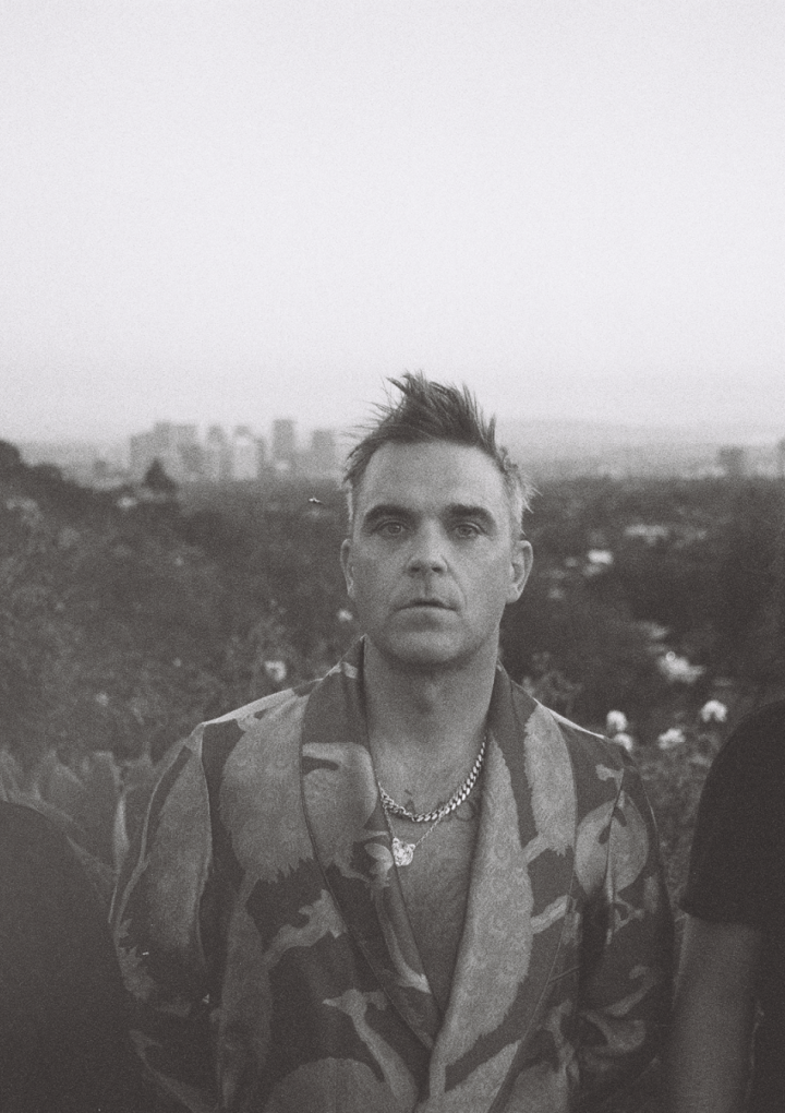 Lufthaus: La nueva faceta electrónica de Robbie Williams